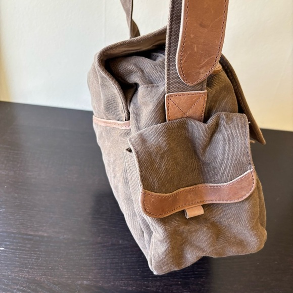 LL Bean Vintage Leather and Tan Canvas Messenger Crossbody Laptop Bag - Picture 5 of 14
